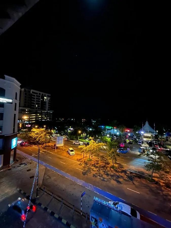 Space Cap Hotel Kota Kinabalu 0*,